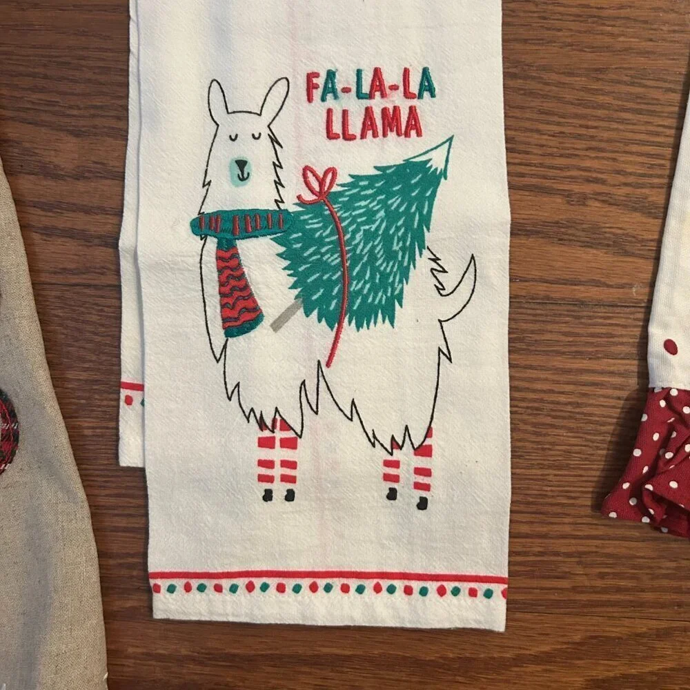 Christmas Holiday Tea Towels Set of 3 Christmas Decor Holiday Cooking Set of 3